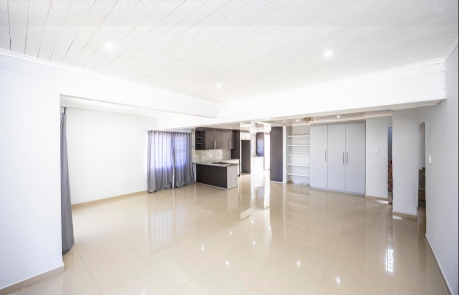 4 Bedroom Property for Sale in Sunnyridge Eastern Cape